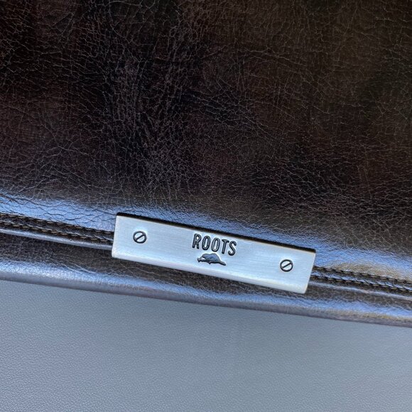 Roots Vergan Leather Brown Slim Women's Wallet - Picture 7 of 9